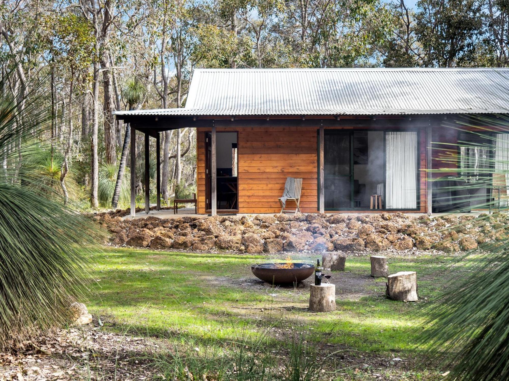 Island Brook Estate Vineyard And Chalets Yelverton 外观 照片